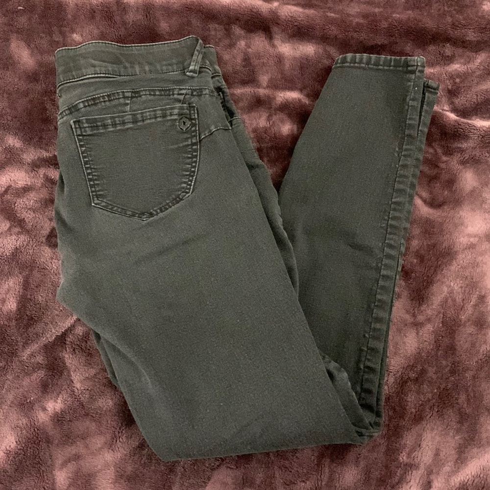 Democracy “Ab”solution Jeans - Picture 1 of 6